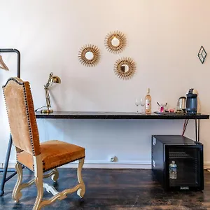 Le Panier Enchante - & Loft - Terrasse Et Patio Au Dessus Du Vieux Port Apartment Marseilles